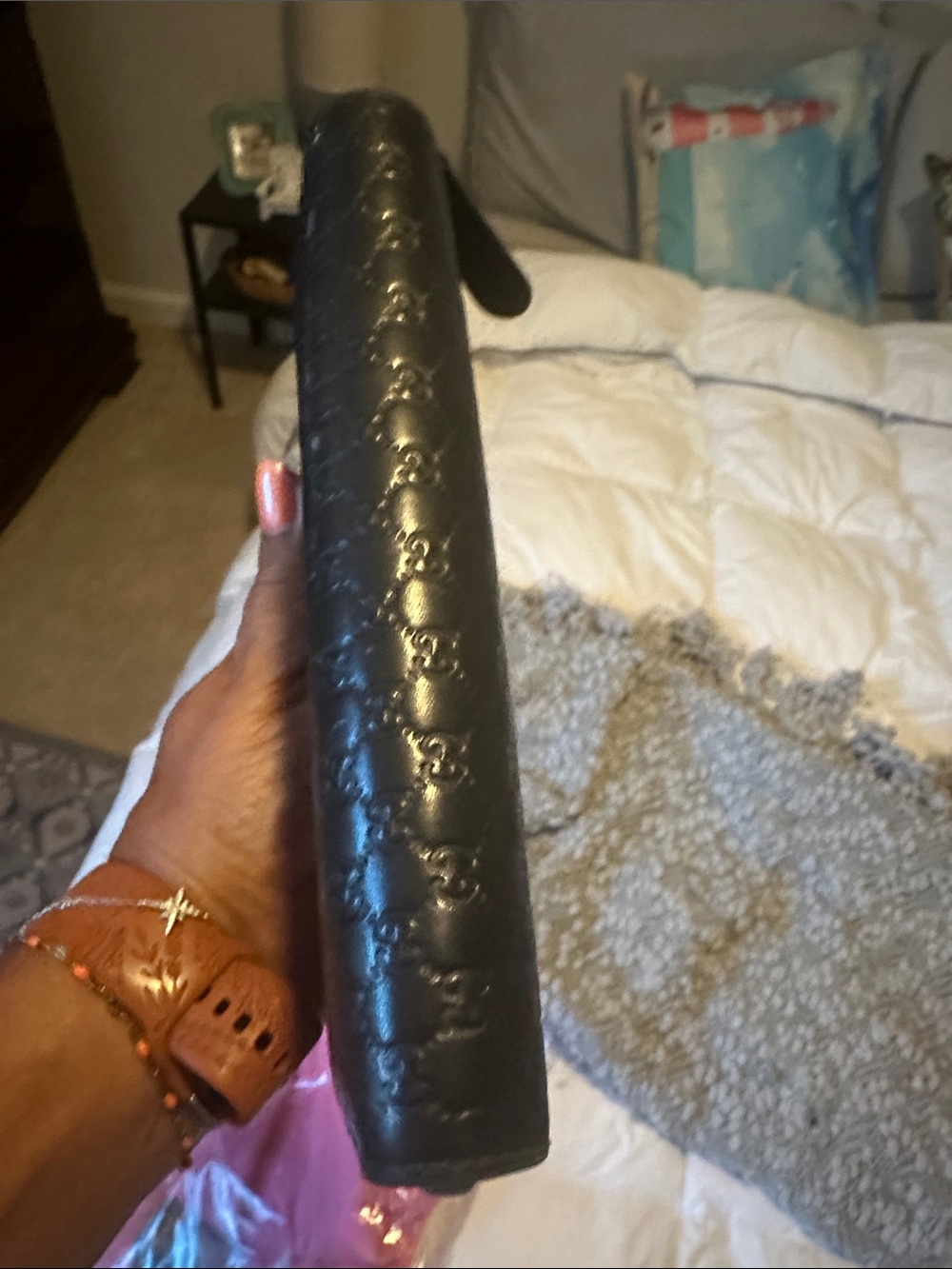 Gucci Black Embossed GG Zip-Around Wallet - Picture 4 of 9